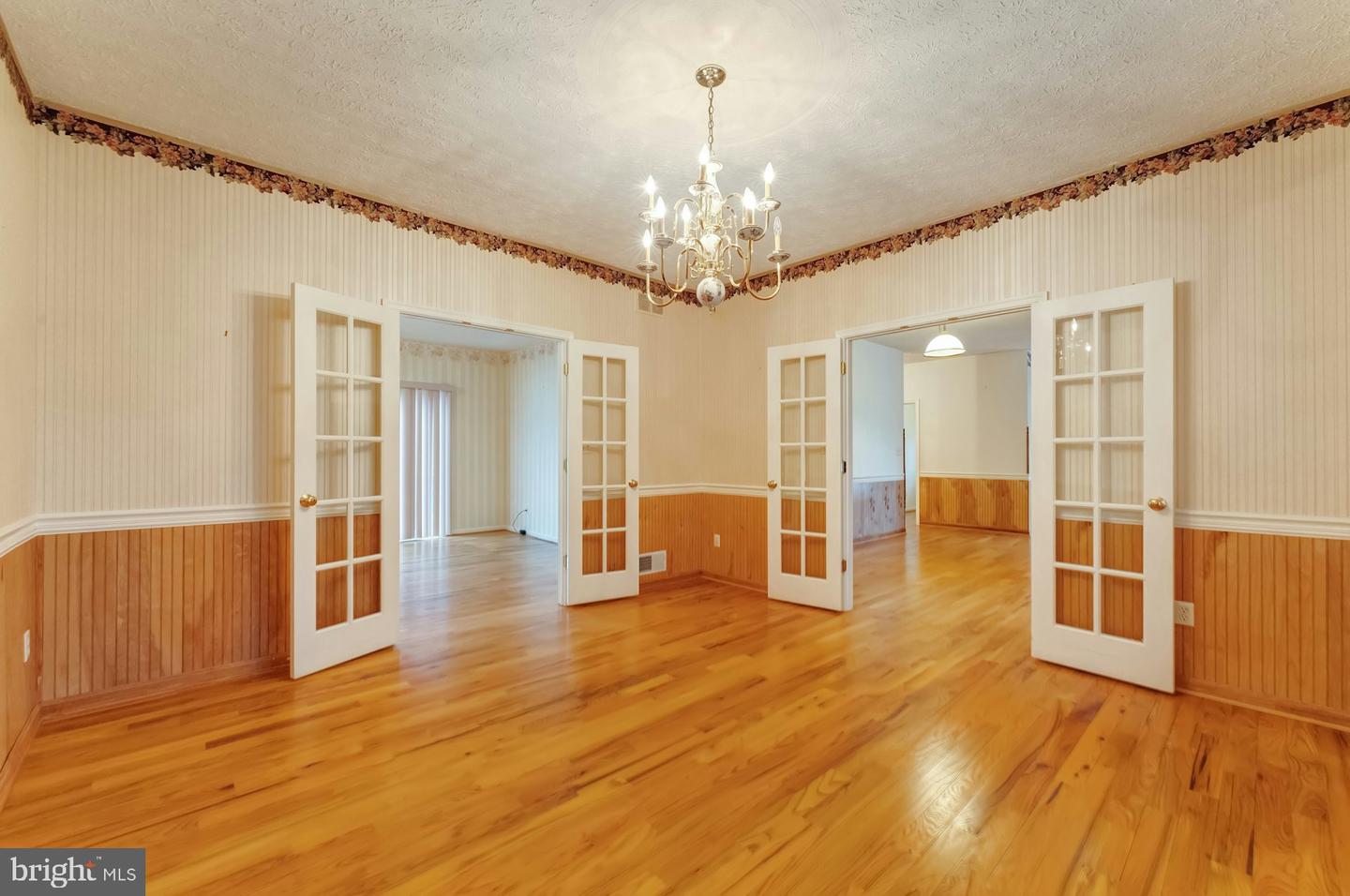 4710 HARRY BYRD HWY, BERRYVILLE, Virginia 22611, 4 Bedrooms Bedrooms, ,3 BathroomsBathrooms,Residential,For sale,4710 HARRY BYRD HWY,VACL2003714 MLS # VACL2003714