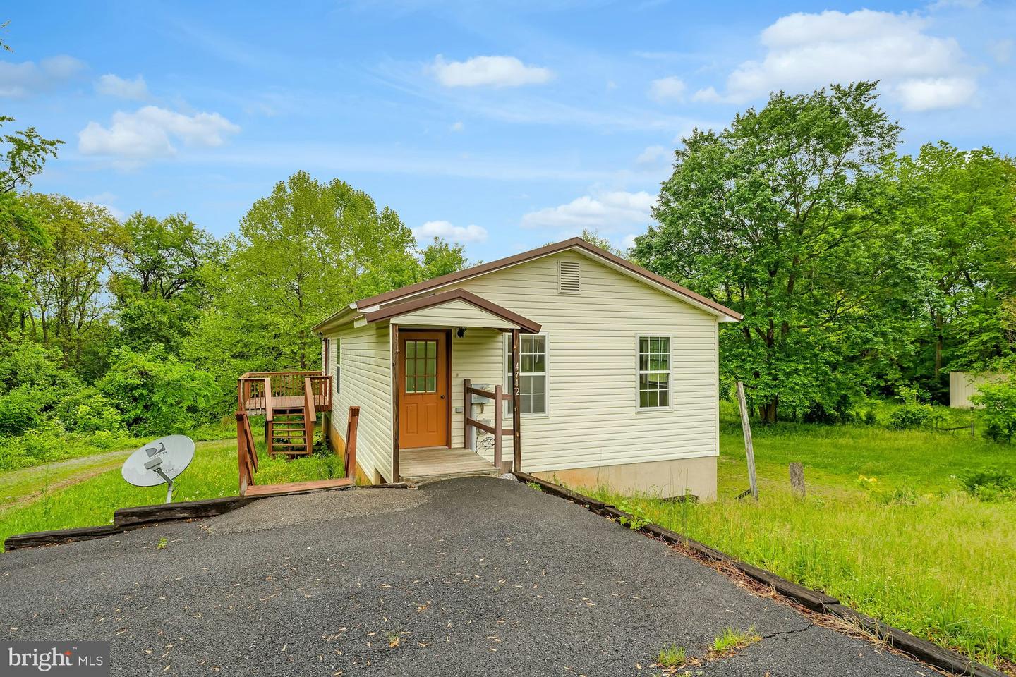 4710 HARRY BYRD HWY, BERRYVILLE, Virginia 22611, 4 Bedrooms Bedrooms, ,3 BathroomsBathrooms,Residential,For sale,4710 HARRY BYRD HWY,VACL2003714 MLS # VACL2003714