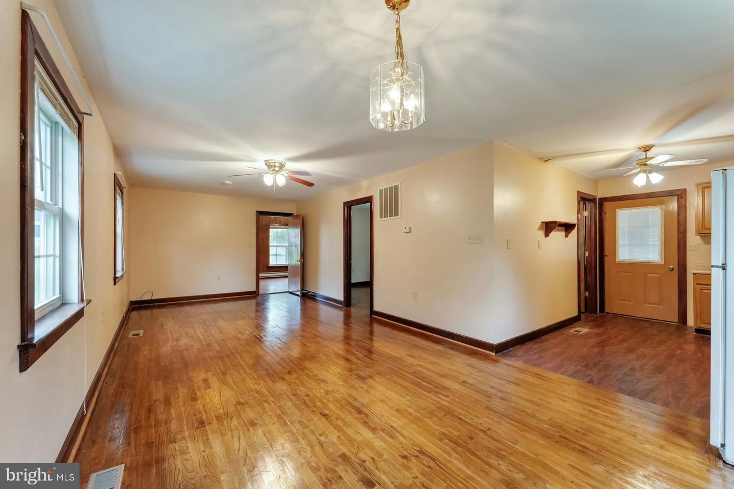 4710 HARRY BYRD HWY, BERRYVILLE, Virginia 22611, 4 Bedrooms Bedrooms, ,3 BathroomsBathrooms,Residential,For sale,4710 HARRY BYRD HWY,VACL2003714 MLS # VACL2003714