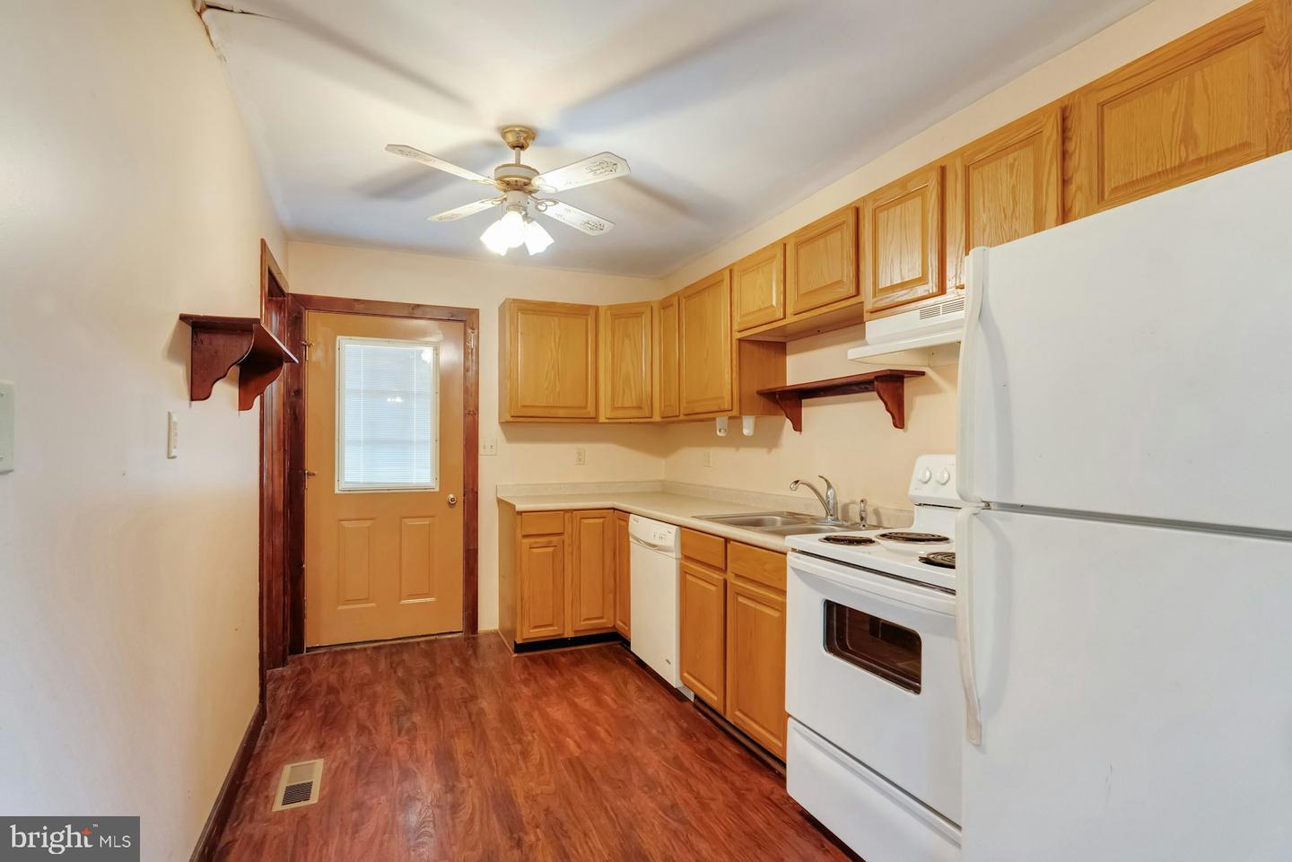 4710 HARRY BYRD HWY, BERRYVILLE, Virginia 22611, 4 Bedrooms Bedrooms, ,3 BathroomsBathrooms,Residential,For sale,4710 HARRY BYRD HWY,VACL2003714 MLS # VACL2003714