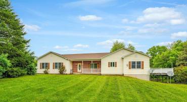 4710 HARRY BYRD HWY, BERRYVILLE, Virginia 22611, 4 Bedrooms Bedrooms, ,3 BathroomsBathrooms,Residential,For sale,4710 HARRY BYRD HWY,VACL2003714 MLS # VACL2003714