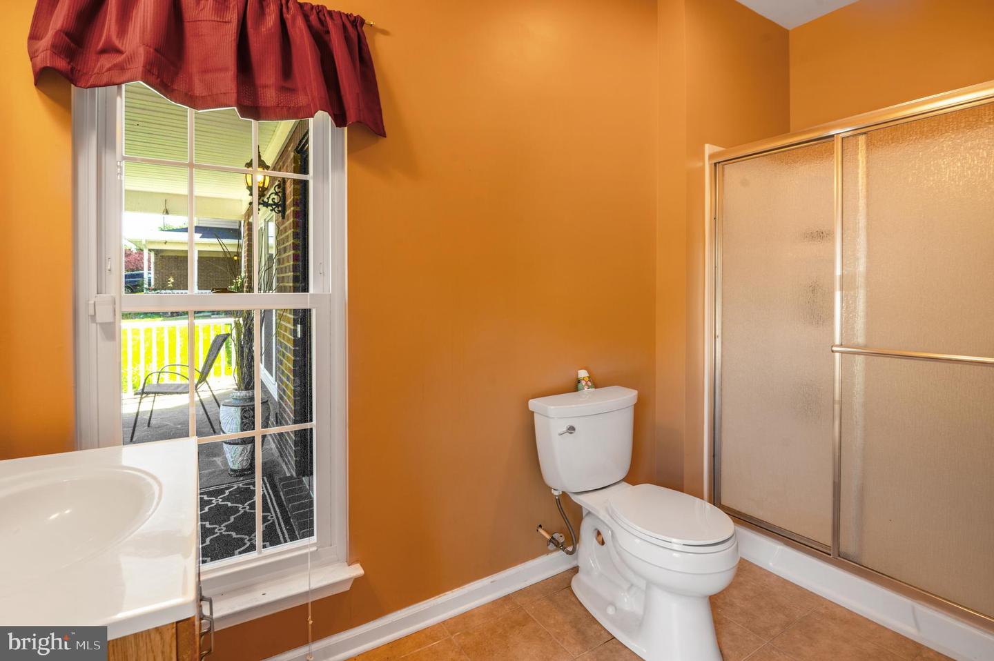 6193 OAKLAWN LN, WOODBRIDGE, Virginia 22193, 5 Bedrooms Bedrooms, ,3 BathroomsBathrooms,Residential,For sale,6193 OAKLAWN LN,VAPW2094150 MLS # VAPW2094150