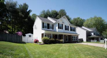 6193 OAKLAWN LN, WOODBRIDGE, Virginia 22193, 5 Bedrooms Bedrooms, ,3 BathroomsBathrooms,Residential,For sale,6193 OAKLAWN LN,VAPW2094150 MLS # VAPW2094150