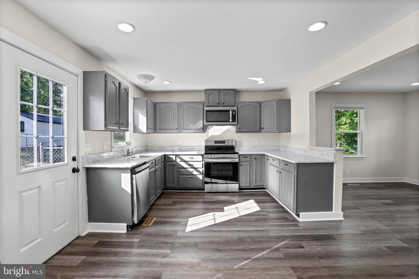 313 BURMAN LN, FREDERICKSBURG, Virginia 22407, 4 Bedrooms Bedrooms, ,3 BathroomsBathrooms,Residential,For sale,313 BURMAN LN,VASP2032916 MLS # VASP2032916