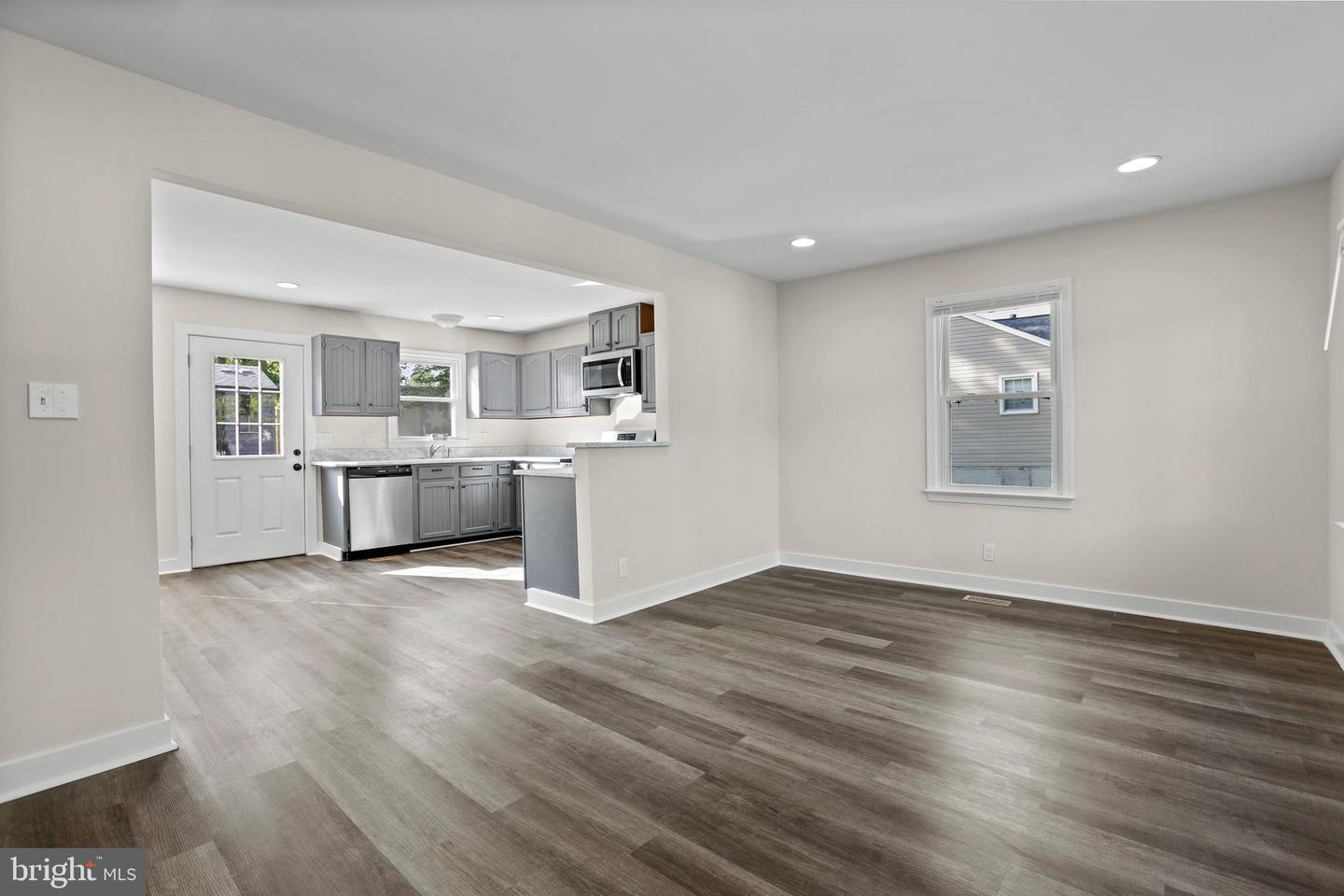 313 BURMAN LN, FREDERICKSBURG, Virginia 22407, 4 Bedrooms Bedrooms, ,3 BathroomsBathrooms,Residential,For sale,313 BURMAN LN,VASP2032916 MLS # VASP2032916