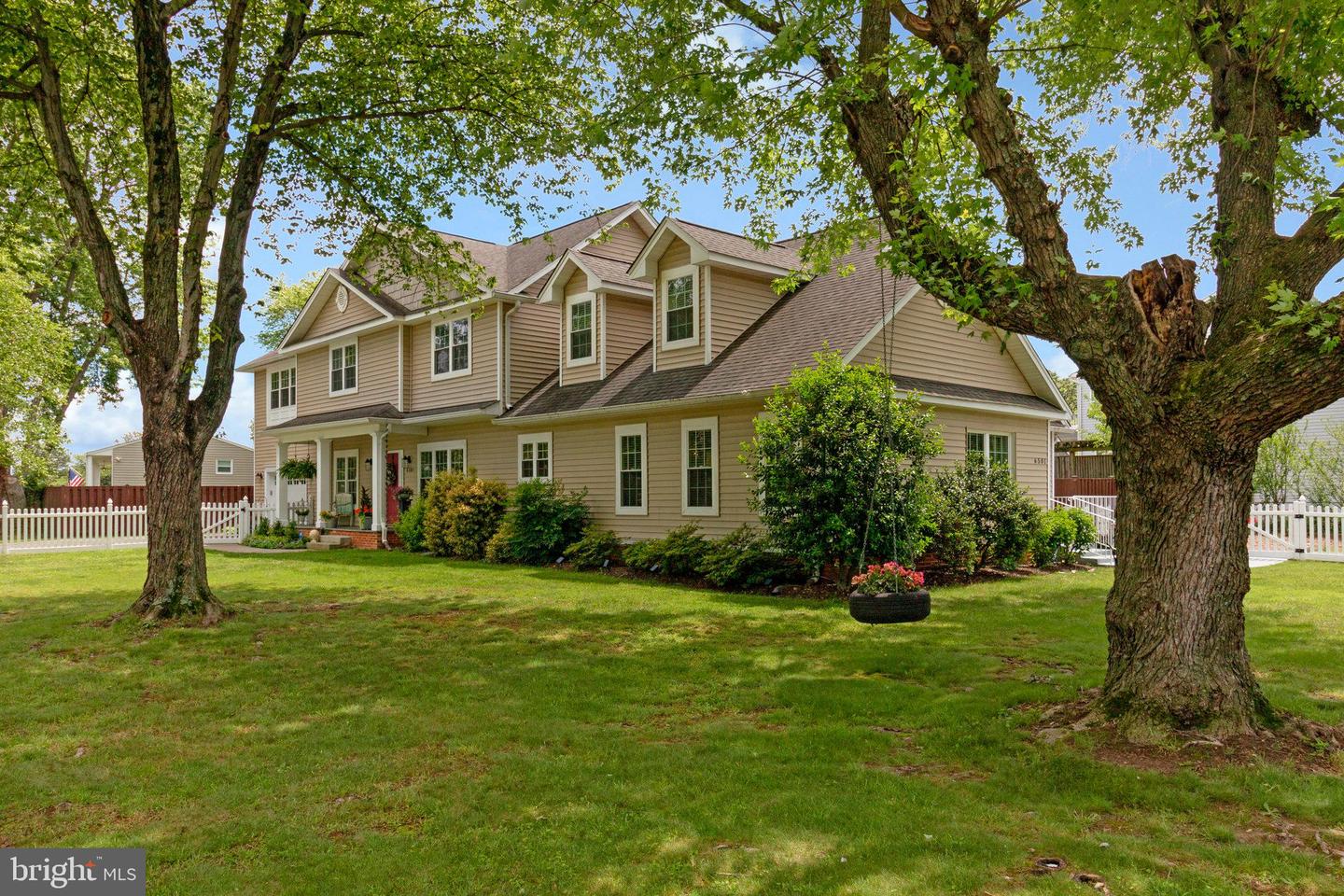 6501 JOYCE RD, ALEXANDRIA, Virginia 22310, 5 Bedrooms Bedrooms, ,4 BathroomsBathrooms,Residential,For sale,6501 JOYCE RD,VAFX2239308 MLS # VAFX2239308