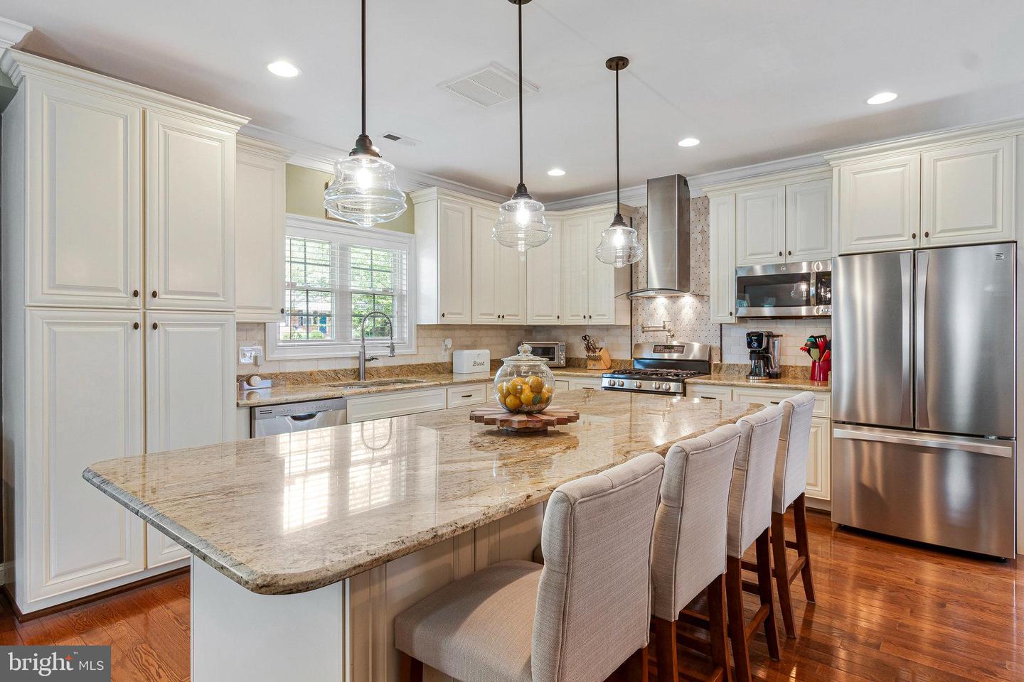 6501 JOYCE RD, ALEXANDRIA, Virginia 22310, 5 Bedrooms Bedrooms, ,4 BathroomsBathrooms,Residential,For sale,6501 JOYCE RD,VAFX2239308 MLS # VAFX2239308