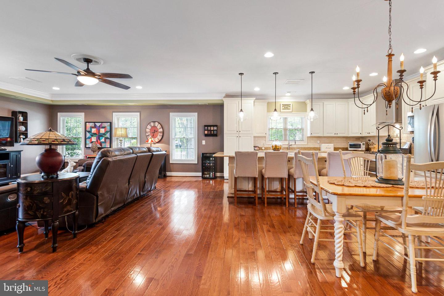 6501 JOYCE RD, ALEXANDRIA, Virginia 22310, 5 Bedrooms Bedrooms, ,4 BathroomsBathrooms,Residential,For sale,6501 JOYCE RD,VAFX2239308 MLS # VAFX2239308