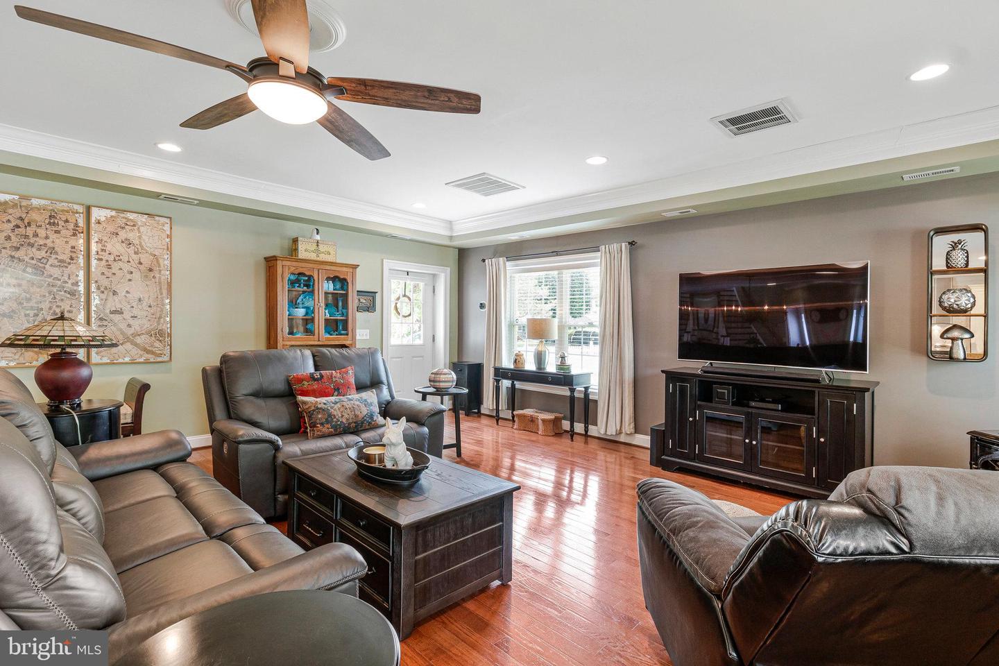 6501 JOYCE RD, ALEXANDRIA, Virginia 22310, 5 Bedrooms Bedrooms, ,4 BathroomsBathrooms,Residential,For sale,6501 JOYCE RD,VAFX2239308 MLS # VAFX2239308