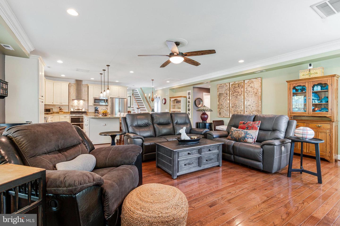 6501 JOYCE RD, ALEXANDRIA, Virginia 22310, 5 Bedrooms Bedrooms, ,4 BathroomsBathrooms,Residential,For sale,6501 JOYCE RD,VAFX2239308 MLS # VAFX2239308