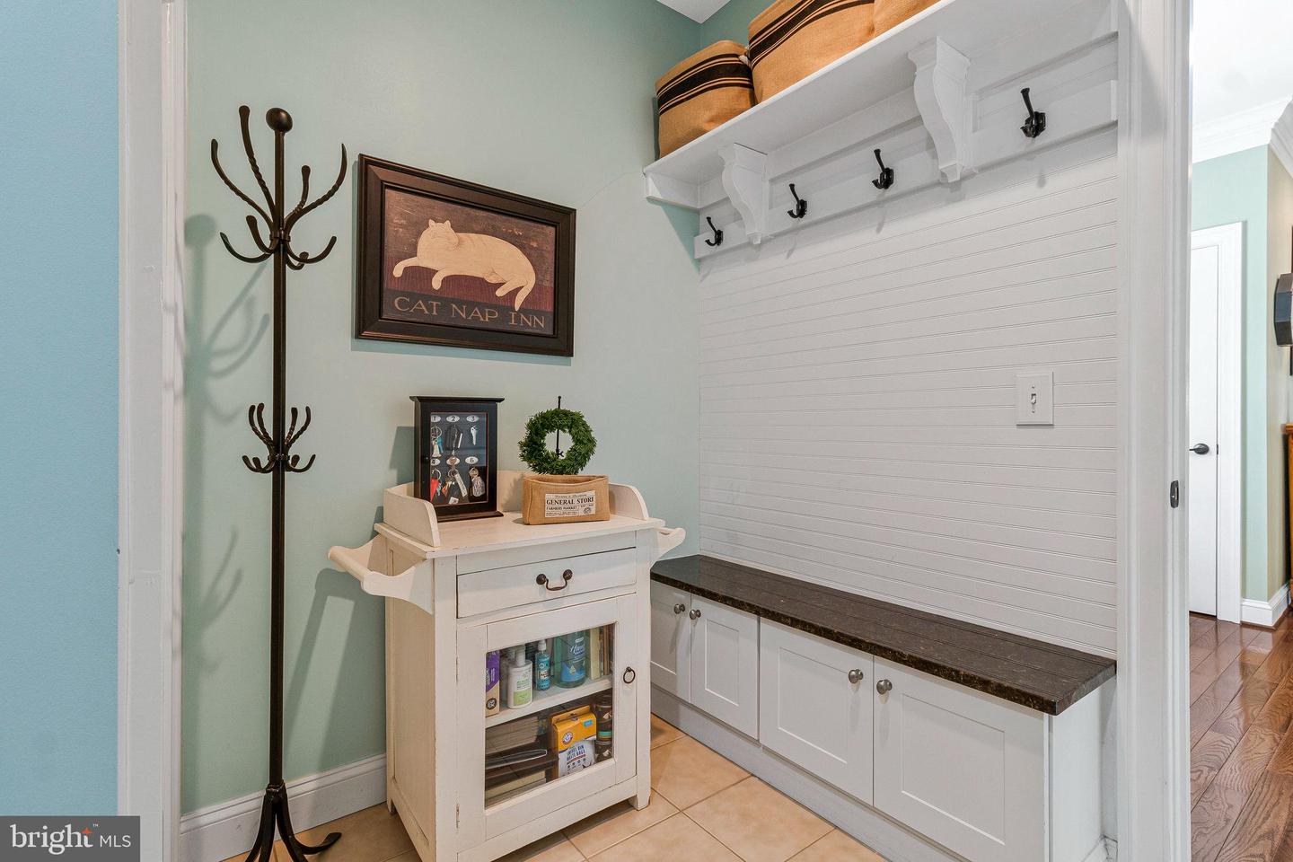 6501 JOYCE RD, ALEXANDRIA, Virginia 22310, 5 Bedrooms Bedrooms, ,4 BathroomsBathrooms,Residential,For sale,6501 JOYCE RD,VAFX2239308 MLS # VAFX2239308