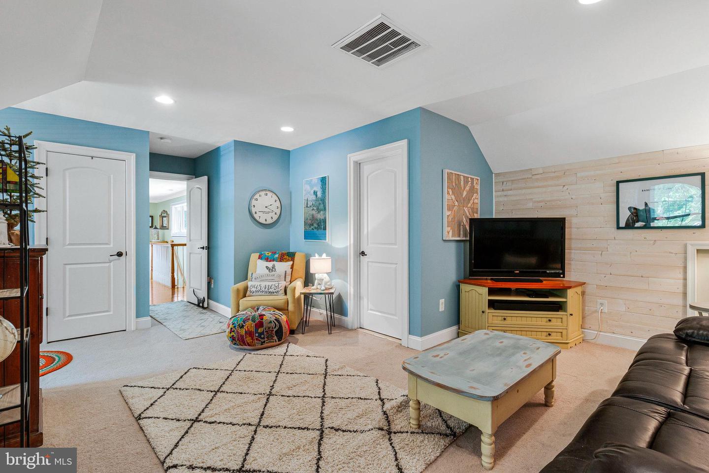 6501 JOYCE RD, ALEXANDRIA, Virginia 22310, 5 Bedrooms Bedrooms, ,4 BathroomsBathrooms,Residential,For sale,6501 JOYCE RD,VAFX2239308 MLS # VAFX2239308