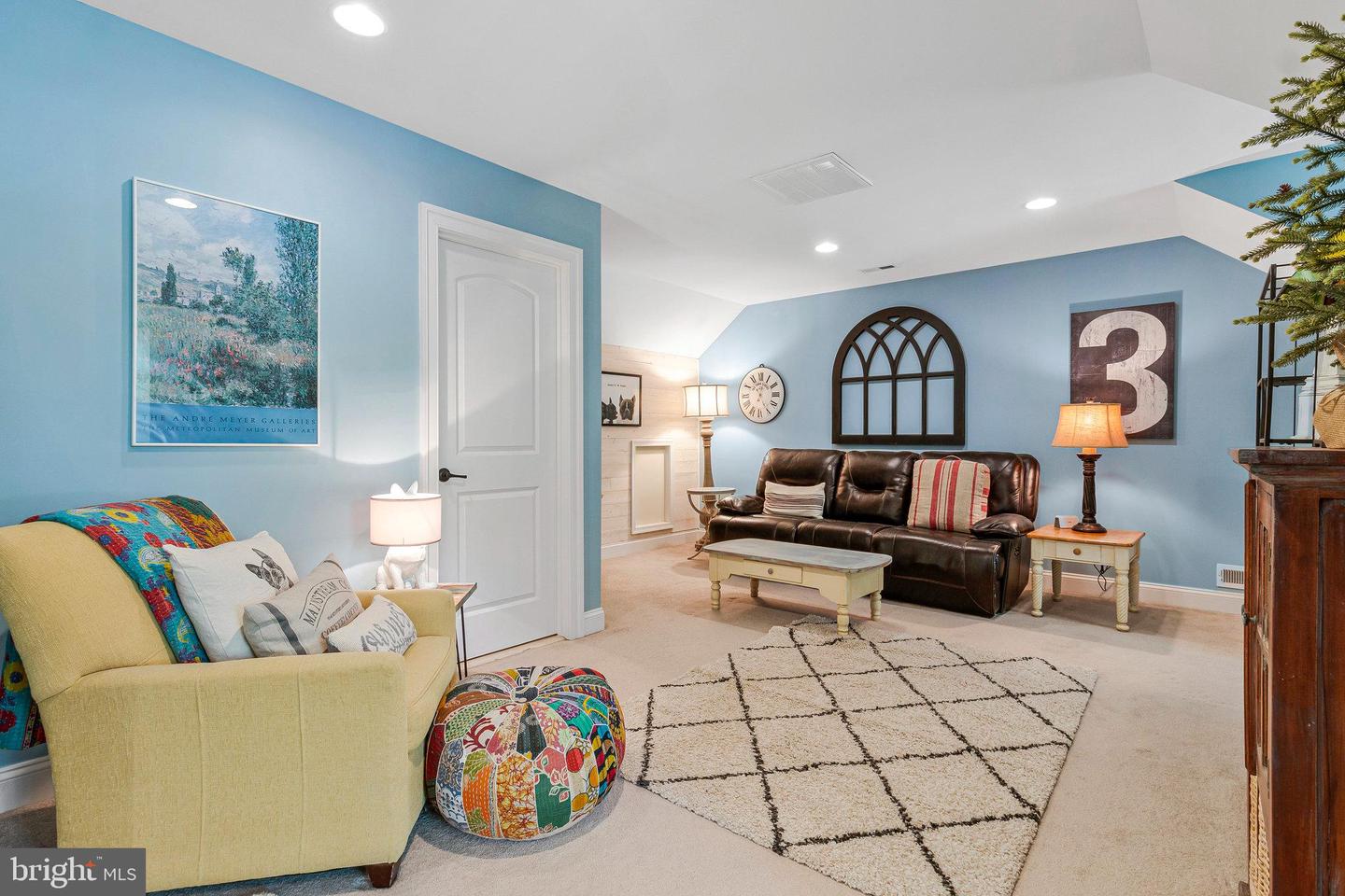 6501 JOYCE RD, ALEXANDRIA, Virginia 22310, 5 Bedrooms Bedrooms, ,4 BathroomsBathrooms,Residential,For sale,6501 JOYCE RD,VAFX2239308 MLS # VAFX2239308