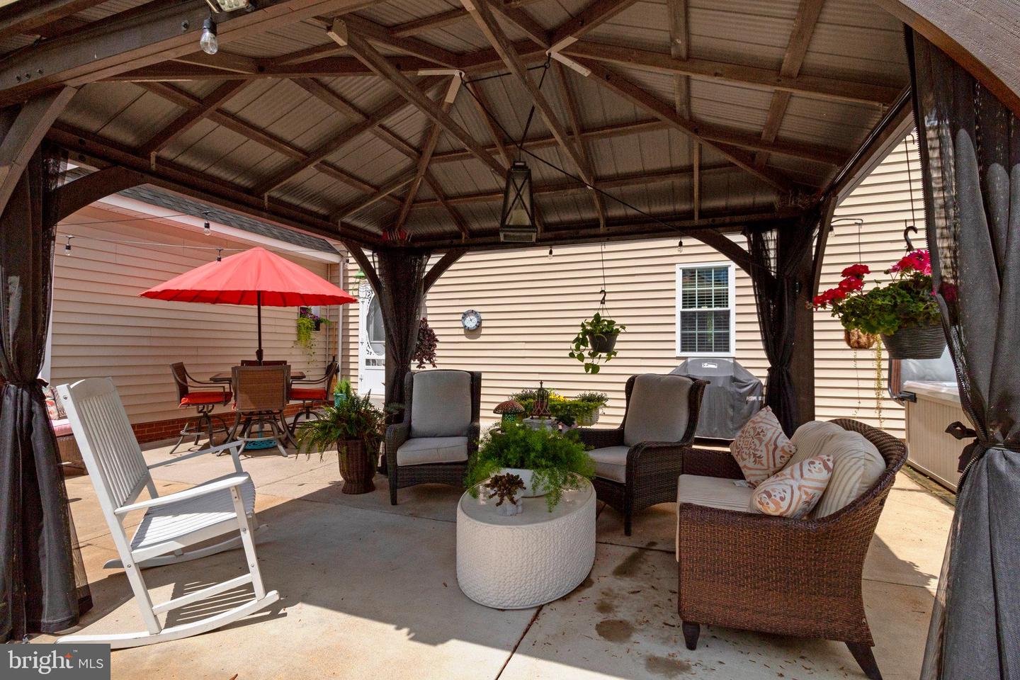 6501 JOYCE RD, ALEXANDRIA, Virginia 22310, 5 Bedrooms Bedrooms, ,4 BathroomsBathrooms,Residential,For sale,6501 JOYCE RD,VAFX2239308 MLS # VAFX2239308
