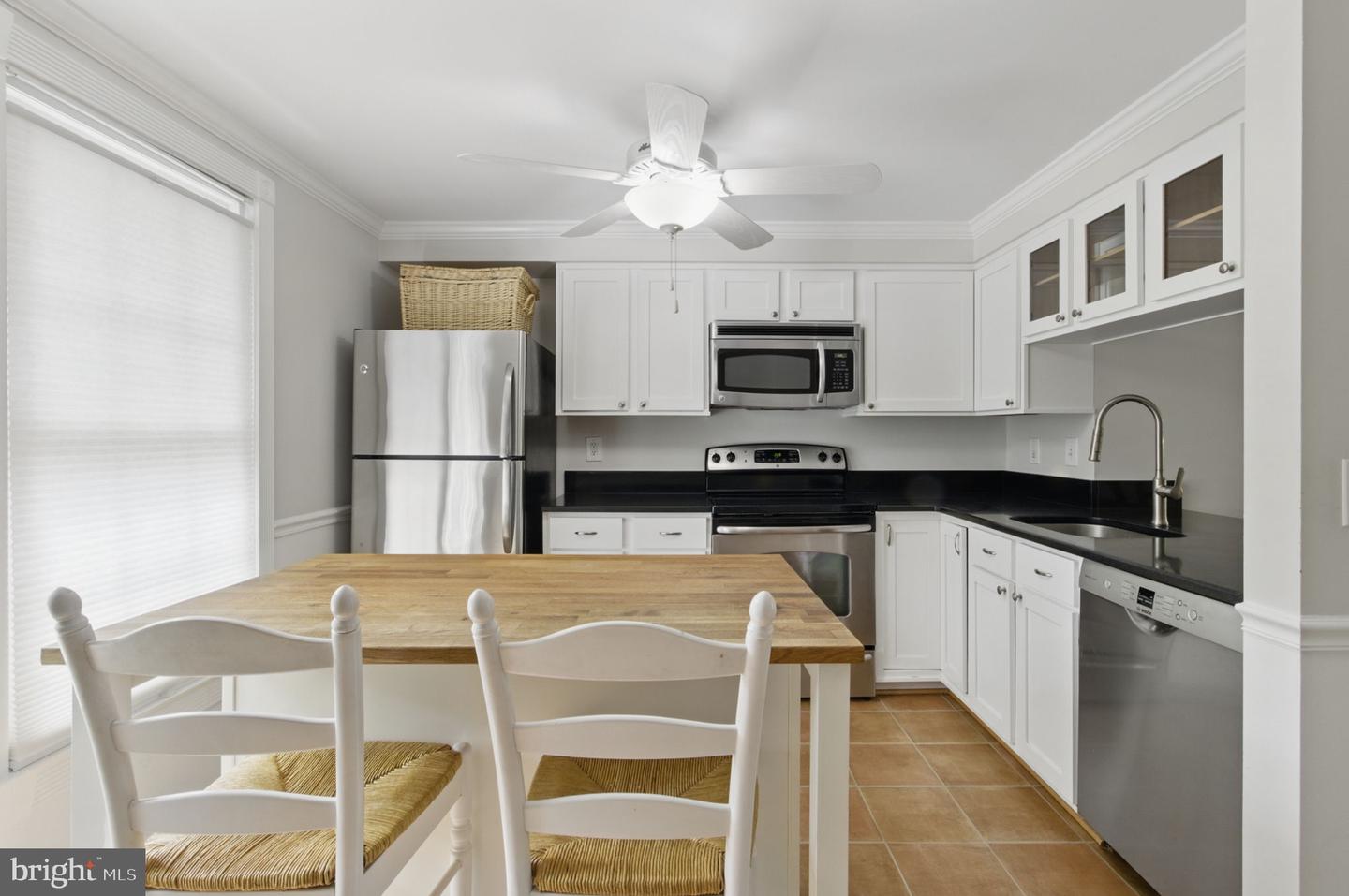 1920 BELMONT RIDGE CT, RESTON, Virginia 20191, 2 Bedrooms Bedrooms, ,1 BathroomBathrooms,Residential,For sale,1920 BELMONT RIDGE CT,VAFX2239312 MLS # VAFX2239312