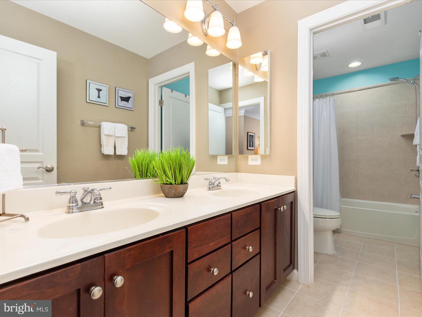 42473 TOURMALINE, ASHBURN, Virginia 20148, 4 Bedrooms Bedrooms, ,3 BathroomsBathrooms,Residential,For sale,42473 TOURMALINE,VALO2095550 MLS # VALO2095550