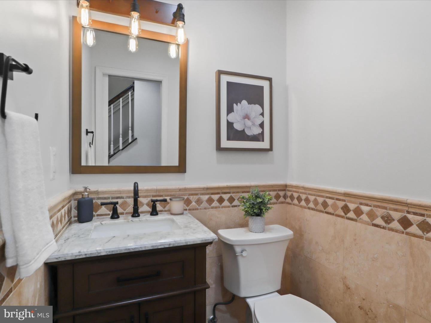 12142 HOLLY KNOLL CIR, GREAT FALLS, Virginia 22066, 4 Bedrooms Bedrooms, ,3 BathroomsBathrooms,Residential,For sale,12142 HOLLY KNOLL CIR,VAFX2238630 MLS # VAFX2238630