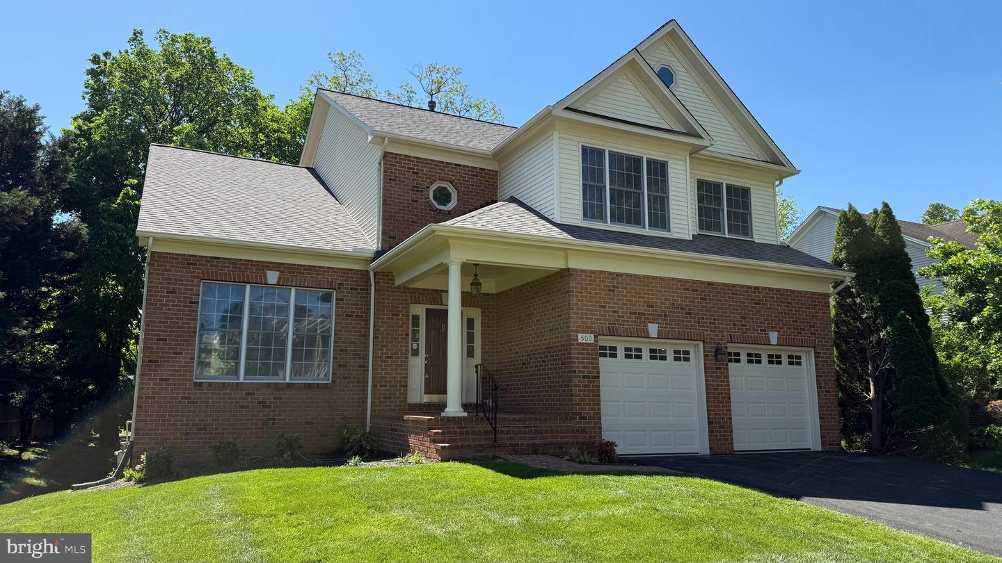 500 ROLAND ST SW, VIENNA, Virginia 22180, 5 Bedrooms Bedrooms, ,4 BathroomsBathrooms,Residential,For sale,500 ROLAND ST SW,VAFX2238646 MLS # VAFX2238646