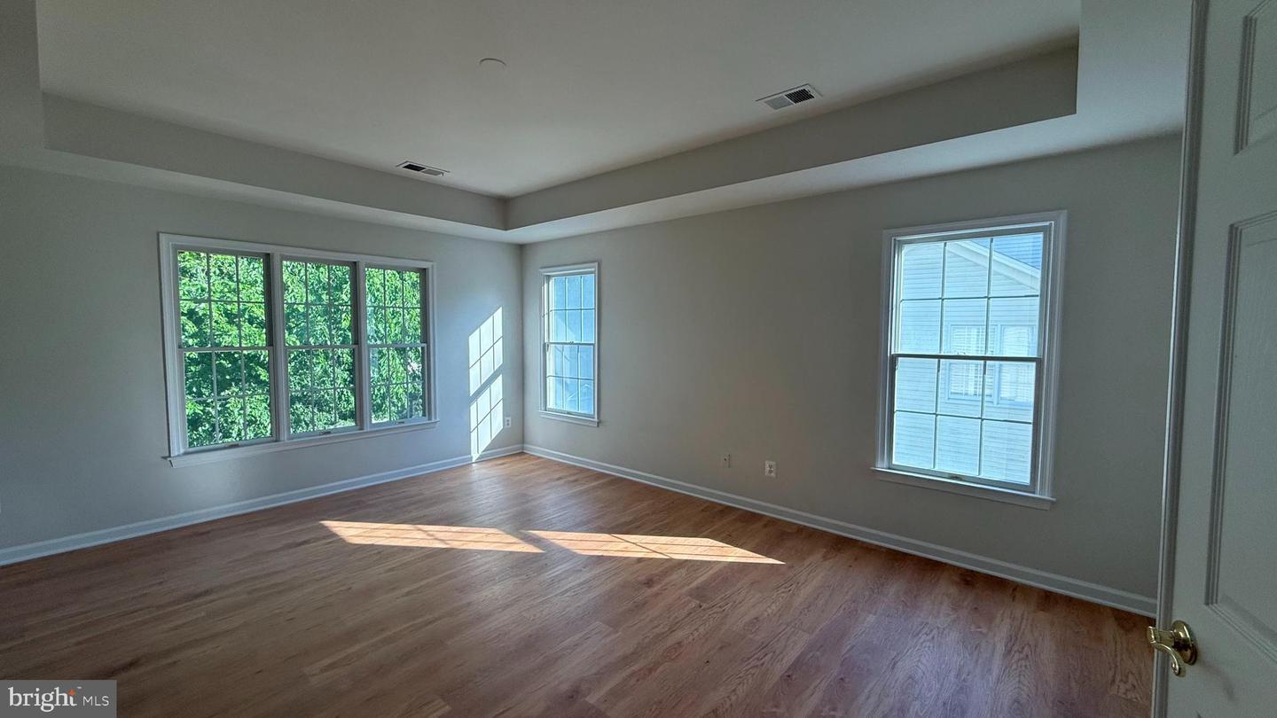 500 ROLAND ST SW, VIENNA, Virginia 22180, 5 Bedrooms Bedrooms, ,4 BathroomsBathrooms,Residential,For sale,500 ROLAND ST SW,VAFX2238646 MLS # VAFX2238646