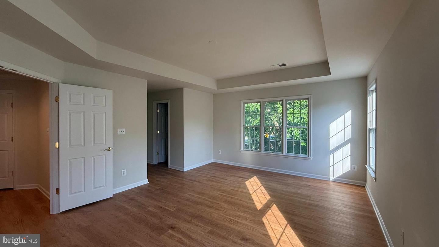 500 ROLAND ST SW, VIENNA, Virginia 22180, 5 Bedrooms Bedrooms, ,4 BathroomsBathrooms,Residential,For sale,500 ROLAND ST SW,VAFX2238646 MLS # VAFX2238646