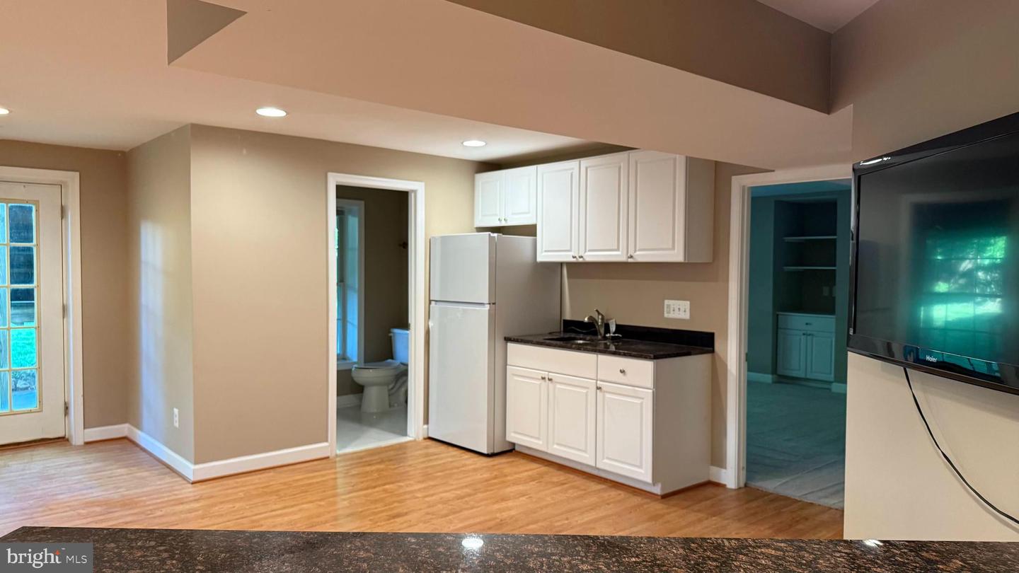 500 ROLAND ST SW, VIENNA, Virginia 22180, 5 Bedrooms Bedrooms, ,4 BathroomsBathrooms,Residential,For sale,500 ROLAND ST SW,VAFX2238646 MLS # VAFX2238646