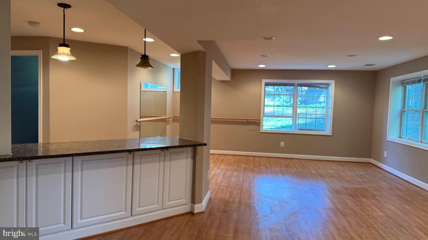 500 ROLAND ST SW, VIENNA, Virginia 22180, 5 Bedrooms Bedrooms, ,4 BathroomsBathrooms,Residential,For sale,500 ROLAND ST SW,VAFX2238646 MLS # VAFX2238646