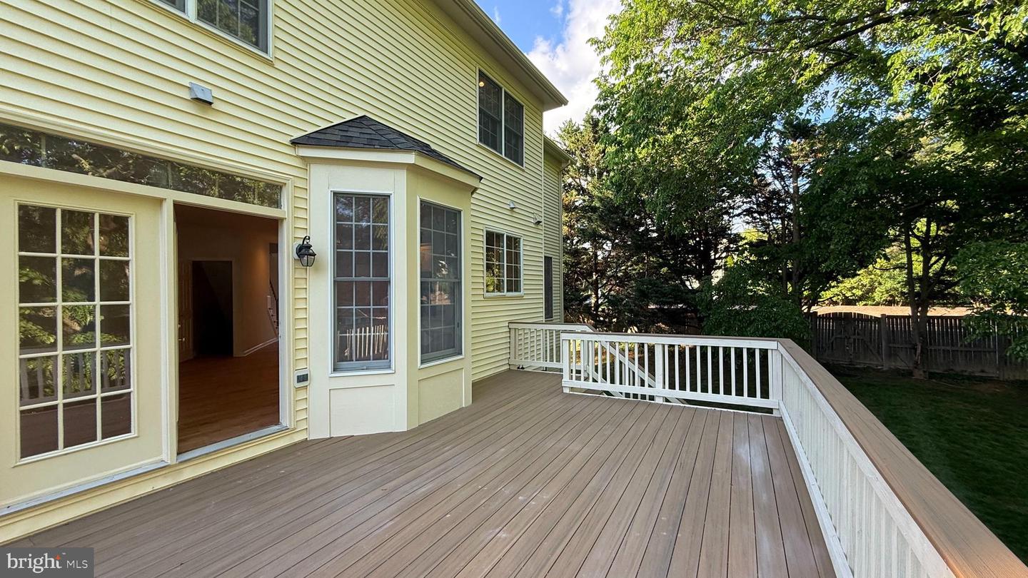 500 ROLAND ST SW, VIENNA, Virginia 22180, 5 Bedrooms Bedrooms, ,4 BathroomsBathrooms,Residential,For sale,500 ROLAND ST SW,VAFX2238646 MLS # VAFX2238646