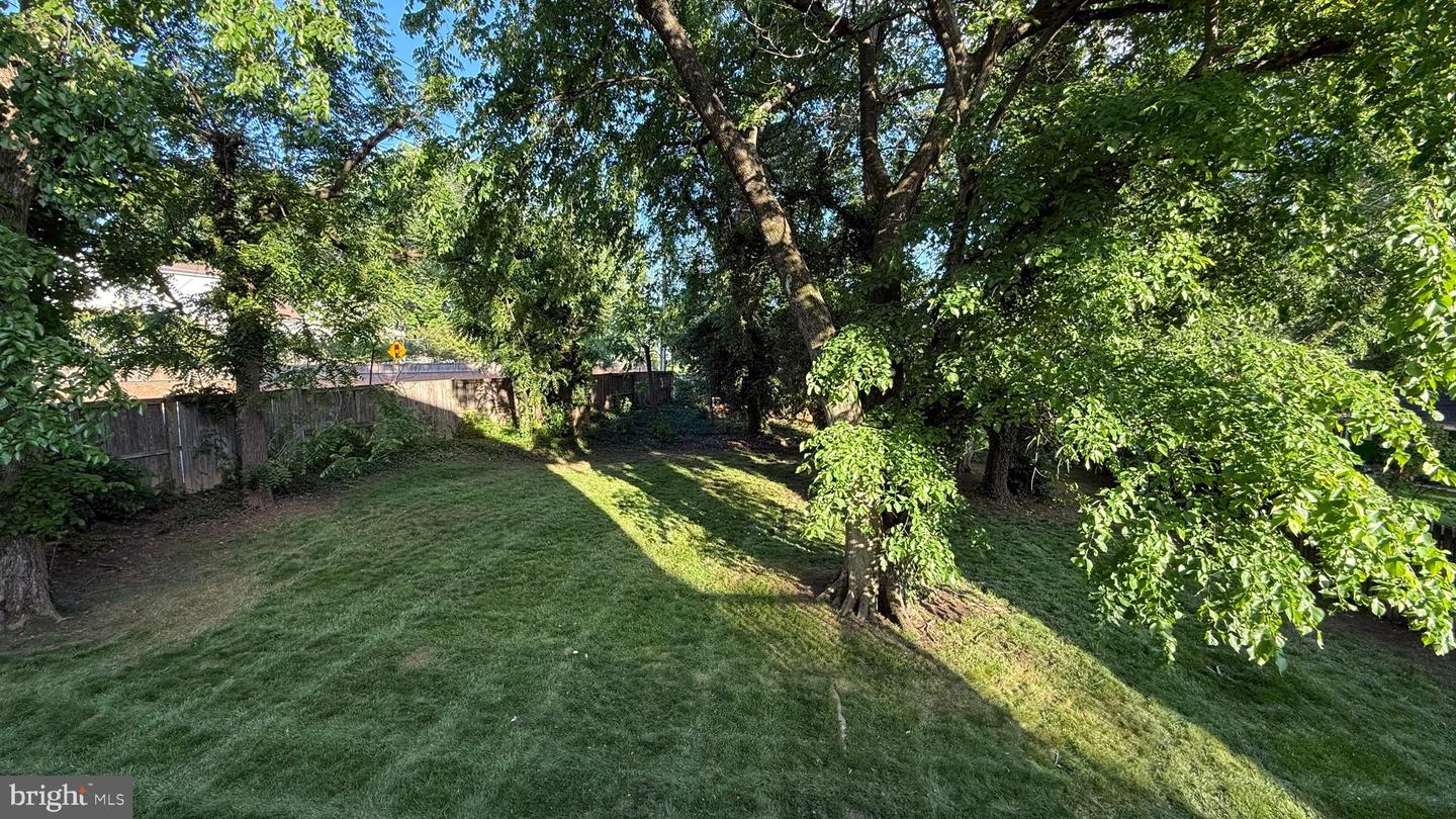 500 ROLAND ST SW, VIENNA, Virginia 22180, 5 Bedrooms Bedrooms, ,4 BathroomsBathrooms,Residential,For sale,500 ROLAND ST SW,VAFX2238646 MLS # VAFX2238646