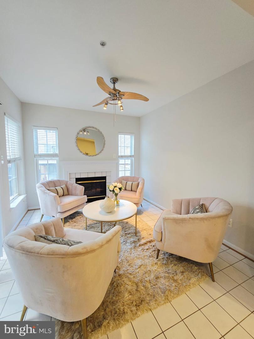 43671 SCARLET, CHANTILLY, Virginia 20152, 4 Bedrooms Bedrooms, ,2 BathroomsBathrooms,Residential,For sale,43671 SCARLET,VALO2095626 MLS # VALO2095626