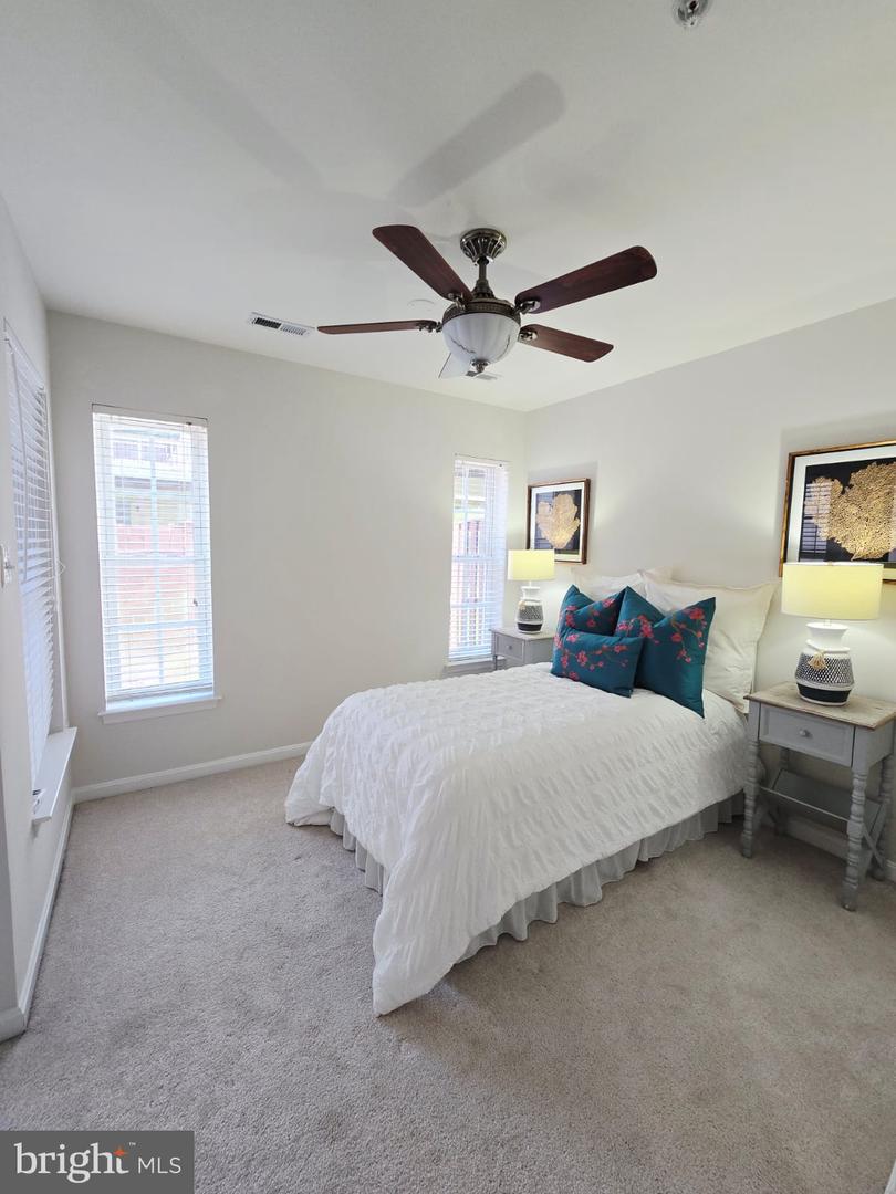 43671 SCARLET, CHANTILLY, Virginia 20152, 4 Bedrooms Bedrooms, ,2 BathroomsBathrooms,Residential,For sale,43671 SCARLET,VALO2095626 MLS # VALO2095626