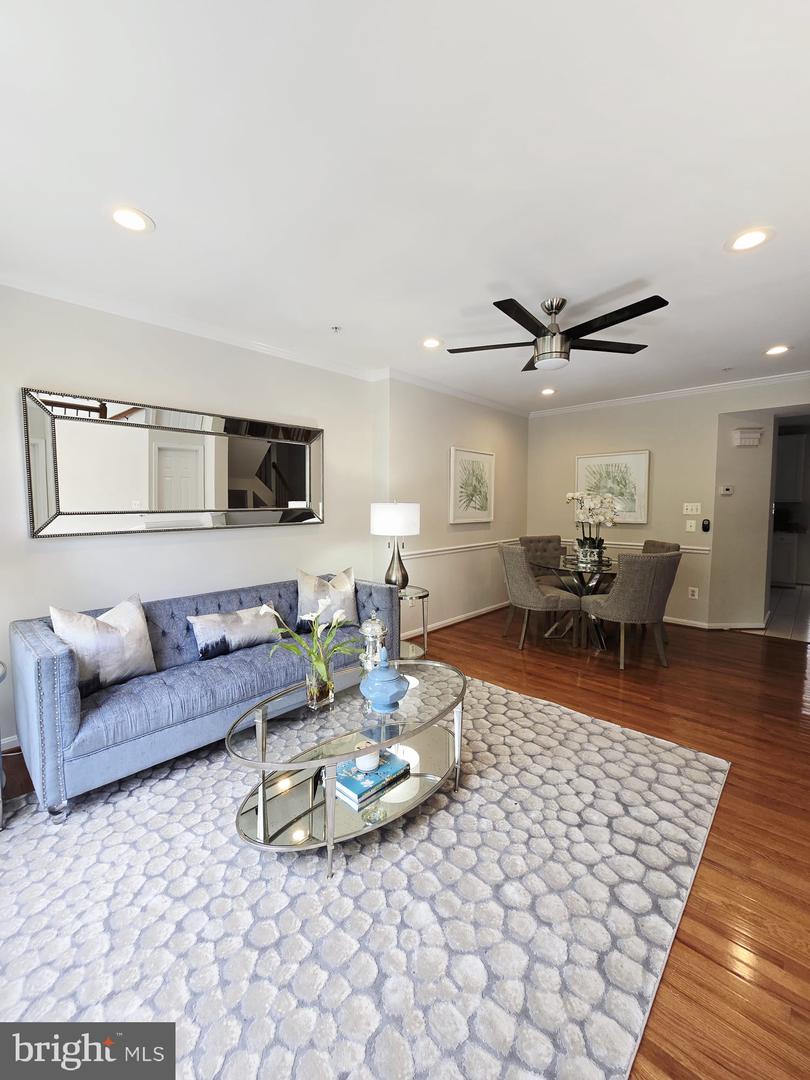 43671 SCARLET, CHANTILLY, Virginia 20152, 4 Bedrooms Bedrooms, ,2 BathroomsBathrooms,Residential,For sale,43671 SCARLET,VALO2095626 MLS # VALO2095626