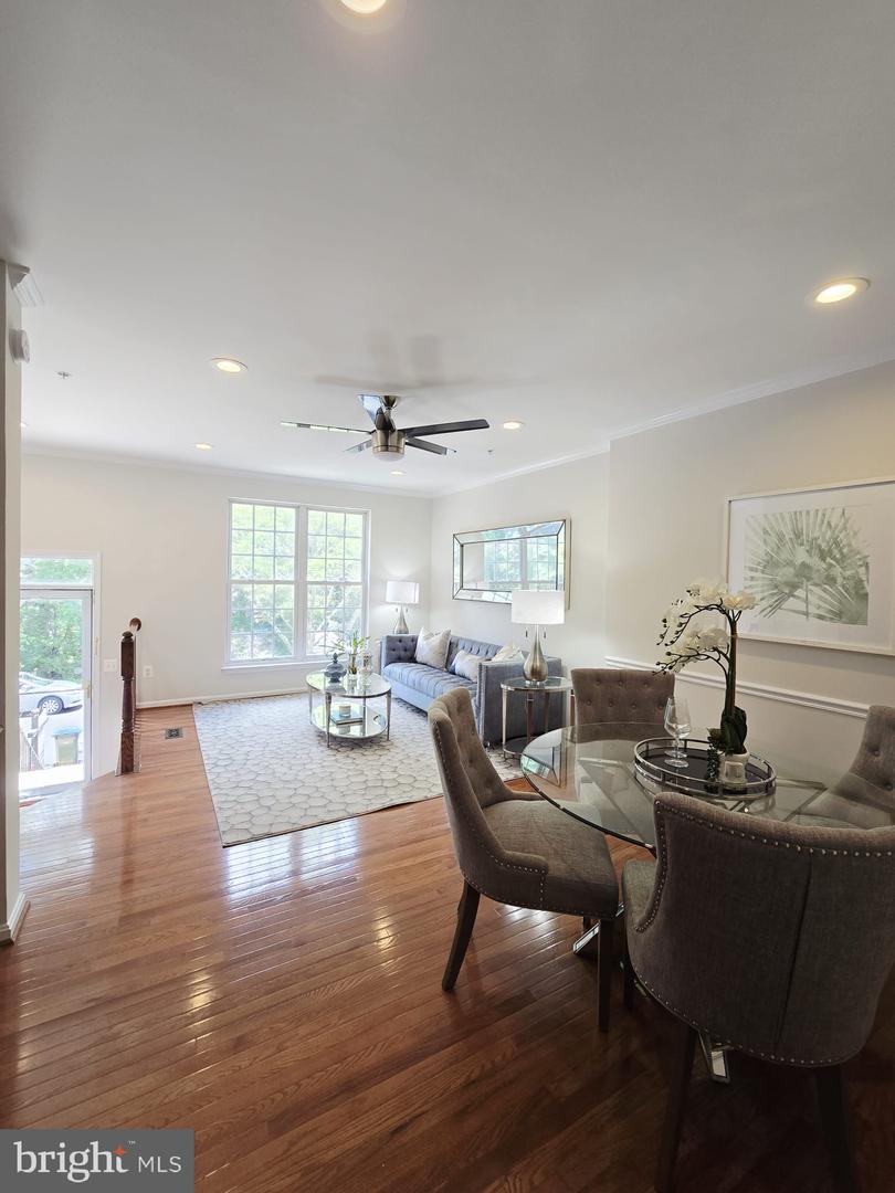 43671 SCARLET, CHANTILLY, Virginia 20152, 4 Bedrooms Bedrooms, ,2 BathroomsBathrooms,Residential,For sale,43671 SCARLET,VALO2095626 MLS # VALO2095626