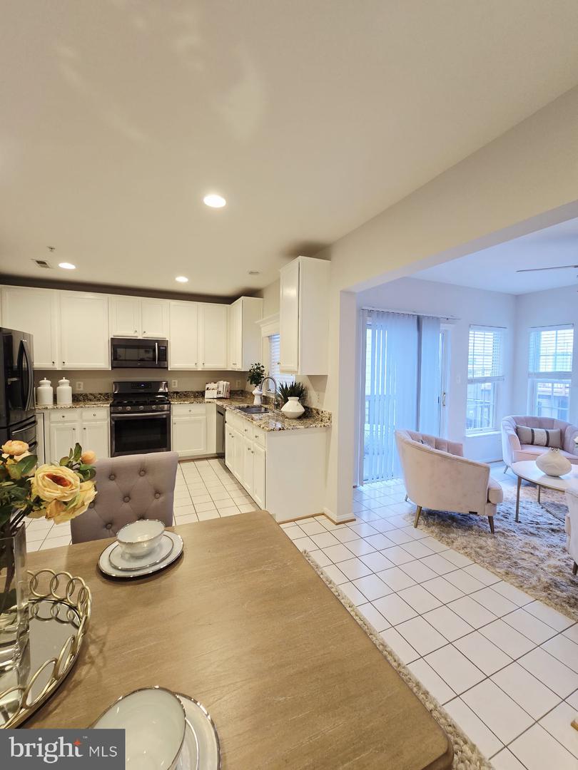 43671 SCARLET, CHANTILLY, Virginia 20152, 4 Bedrooms Bedrooms, ,2 BathroomsBathrooms,Residential,For sale,43671 SCARLET,VALO2095626 MLS # VALO2095626