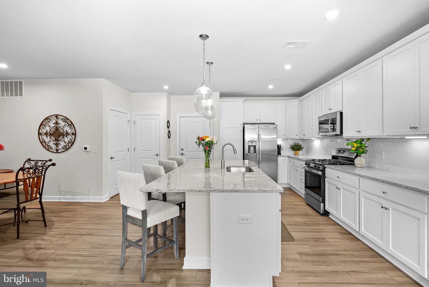 3927 FAIR RIDGE DR #305, FAIRFAX, Virginia 22033, 2 Bedrooms Bedrooms, ,2 BathroomsBathrooms,Residential,For sale,3927 FAIR RIDGE DR #305,VAFX2238866 MLS # VAFX2238866