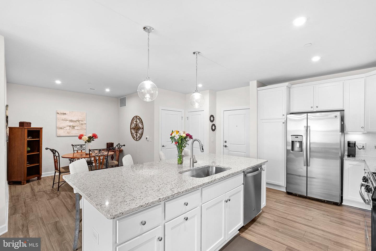 3927 FAIR RIDGE DR #305, FAIRFAX, Virginia 22033, 2 Bedrooms Bedrooms, ,2 BathroomsBathrooms,Residential,For sale,3927 FAIR RIDGE DR #305,VAFX2238866 MLS # VAFX2238866