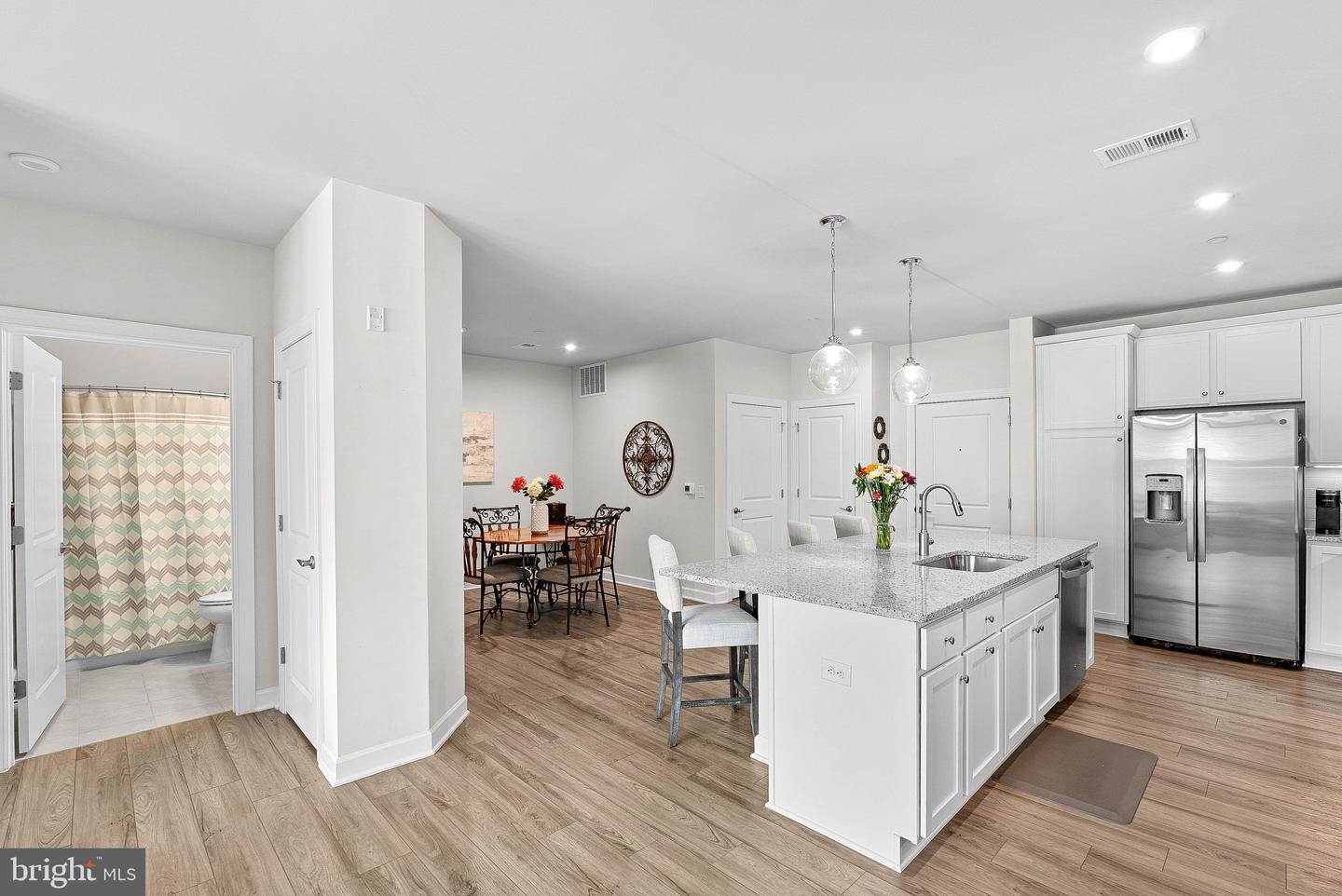 3927 FAIR RIDGE DR #305, FAIRFAX, Virginia 22033, 2 Bedrooms Bedrooms, ,2 BathroomsBathrooms,Residential,For sale,3927 FAIR RIDGE DR #305,VAFX2238866 MLS # VAFX2238866