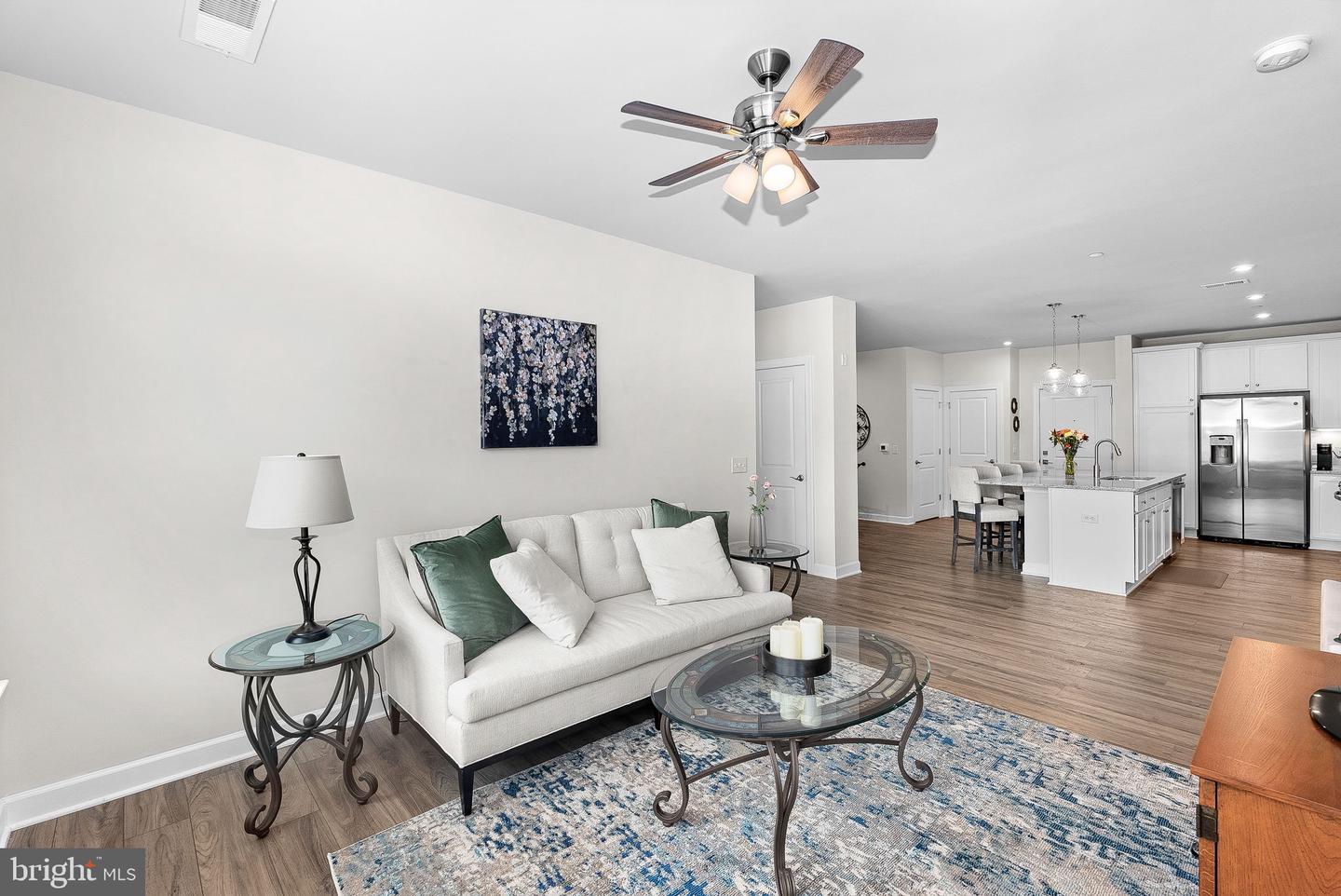 3927 FAIR RIDGE DR #305, FAIRFAX, Virginia 22033, 2 Bedrooms Bedrooms, ,2 BathroomsBathrooms,Residential,For sale,3927 FAIR RIDGE DR #305,VAFX2238866 MLS # VAFX2238866