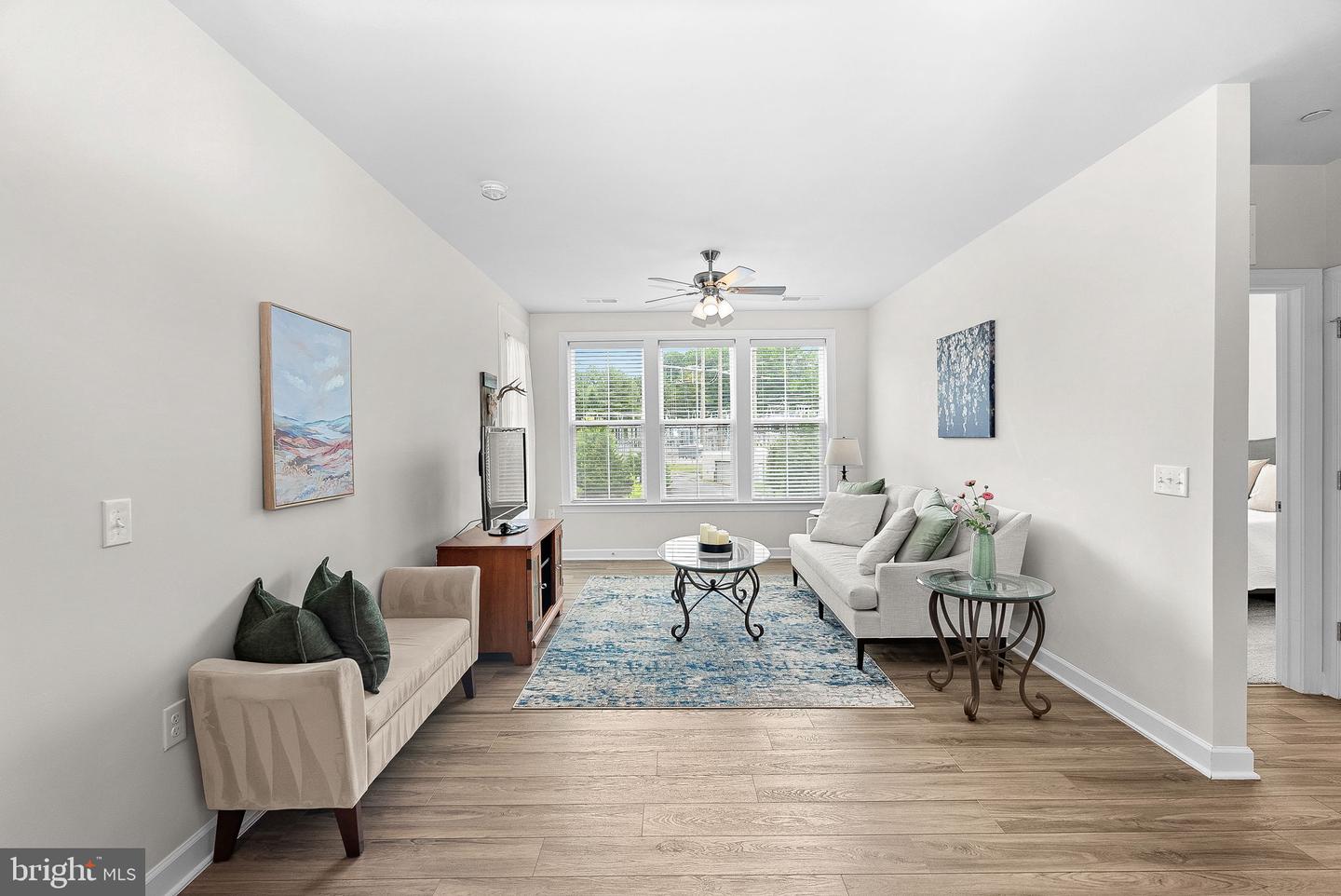3927 FAIR RIDGE DR #305, FAIRFAX, Virginia 22033, 2 Bedrooms Bedrooms, ,2 BathroomsBathrooms,Residential,For sale,3927 FAIR RIDGE DR #305,VAFX2238866 MLS # VAFX2238866