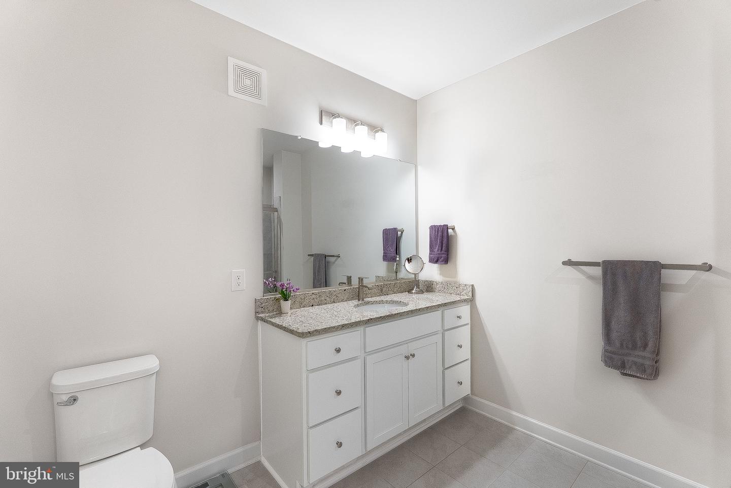 3927 FAIR RIDGE DR #305, FAIRFAX, Virginia 22033, 2 Bedrooms Bedrooms, ,2 BathroomsBathrooms,Residential,For sale,3927 FAIR RIDGE DR #305,VAFX2238866 MLS # VAFX2238866