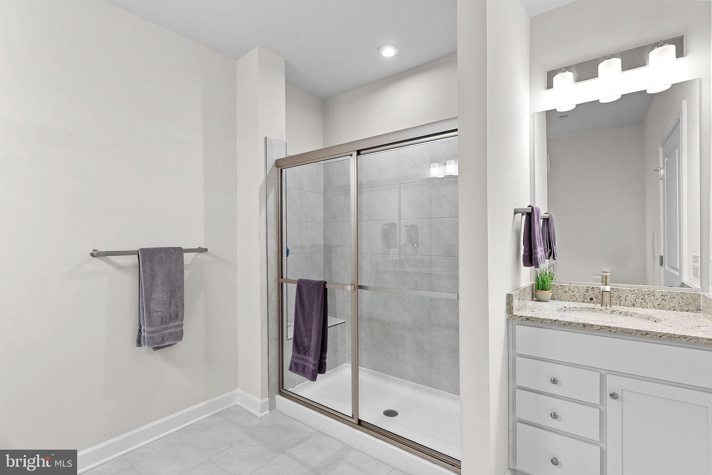 3927 FAIR RIDGE DR #305, FAIRFAX, Virginia 22033, 2 Bedrooms Bedrooms, ,2 BathroomsBathrooms,Residential,For sale,3927 FAIR RIDGE DR #305,VAFX2238866 MLS # VAFX2238866