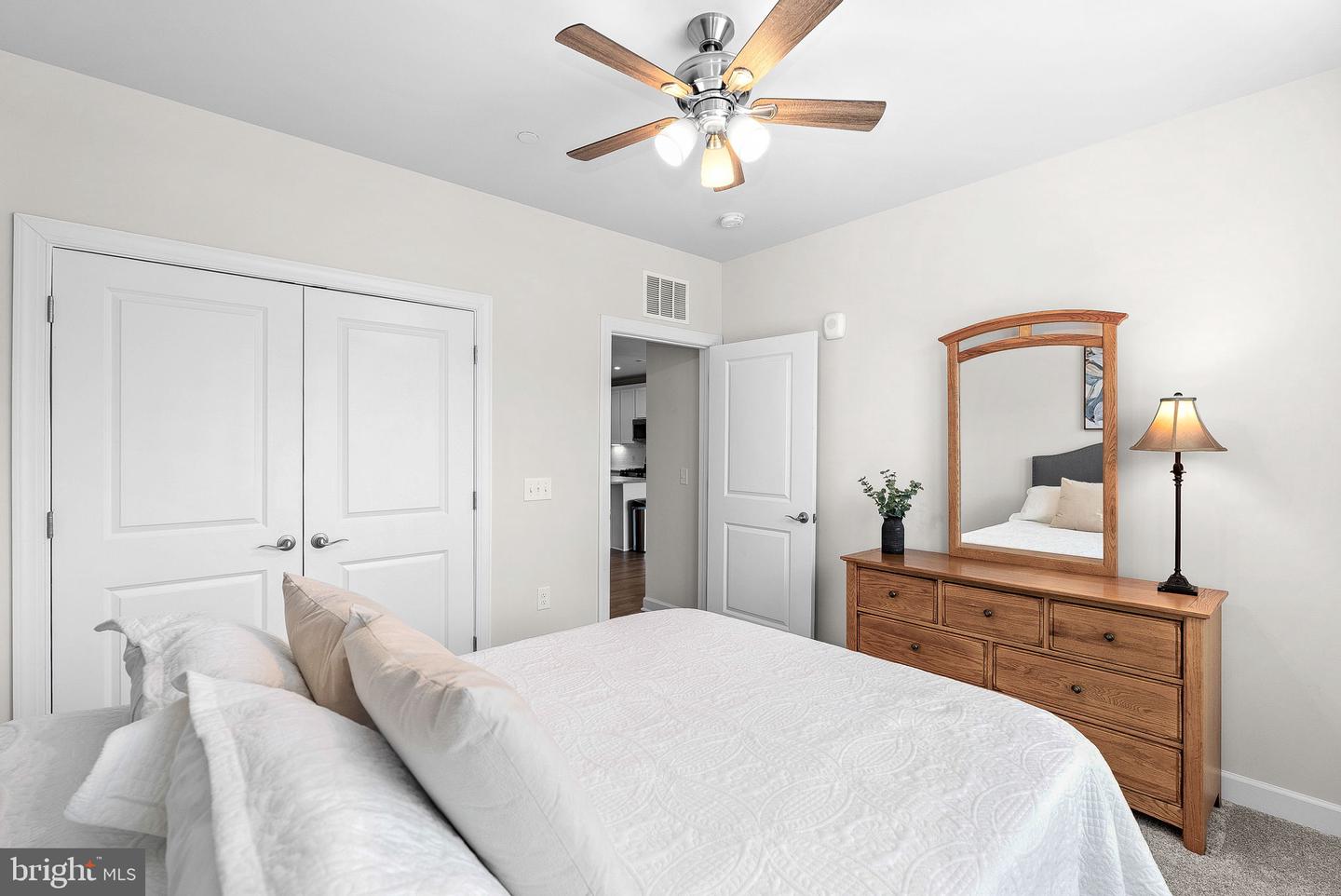 3927 FAIR RIDGE DR #305, FAIRFAX, Virginia 22033, 2 Bedrooms Bedrooms, ,2 BathroomsBathrooms,Residential,For sale,3927 FAIR RIDGE DR #305,VAFX2238866 MLS # VAFX2238866