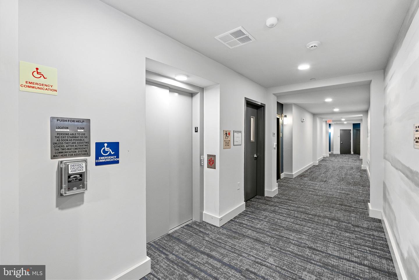 3927 FAIR RIDGE DR #305, FAIRFAX, Virginia 22033, 2 Bedrooms Bedrooms, ,2 BathroomsBathrooms,Residential,For sale,3927 FAIR RIDGE DR #305,VAFX2238866 MLS # VAFX2238866