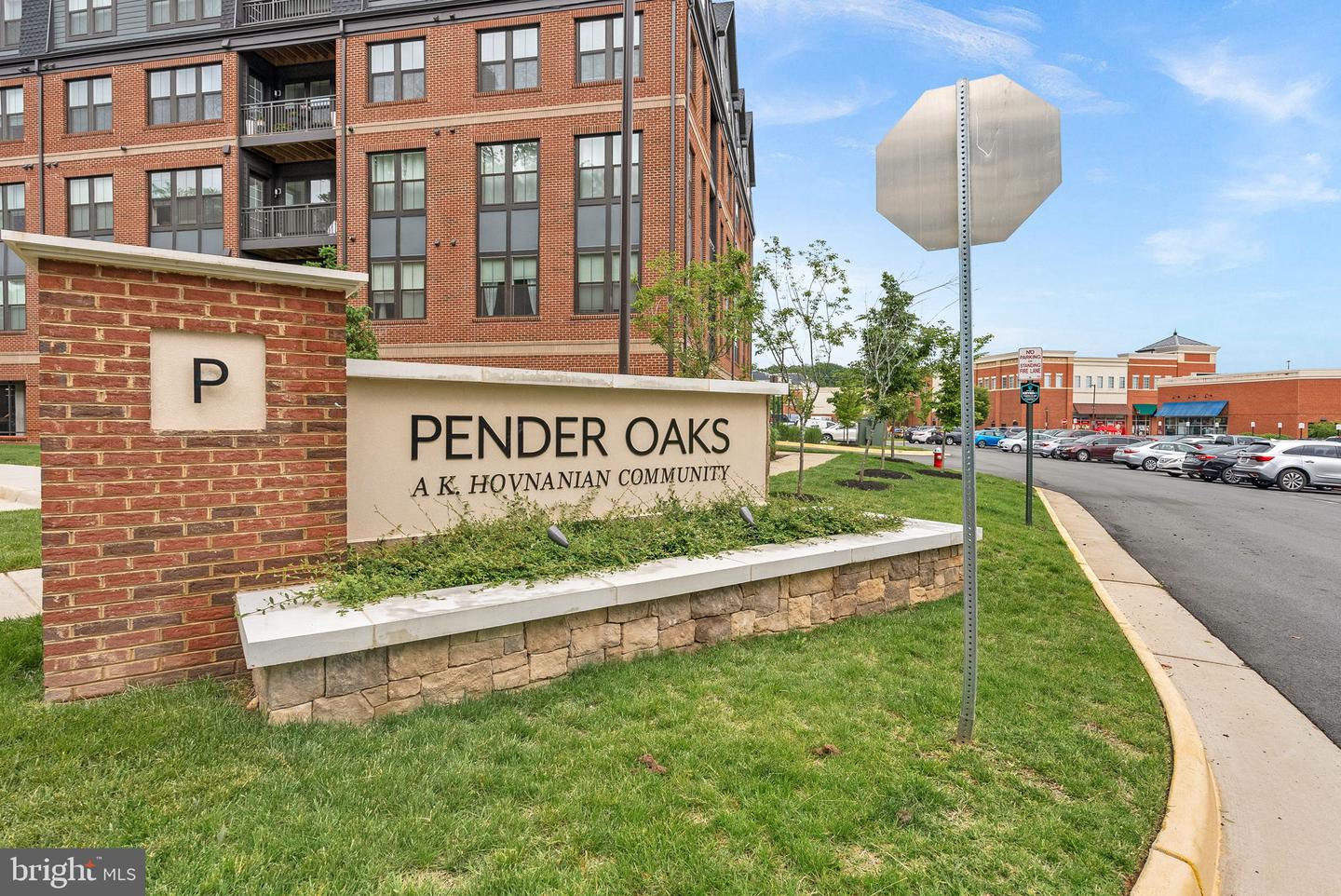 3927 FAIR RIDGE DR #305, FAIRFAX, Virginia 22033, 2 Bedrooms Bedrooms, ,2 BathroomsBathrooms,Residential,For sale,3927 FAIR RIDGE DR #305,VAFX2238866 MLS # VAFX2238866