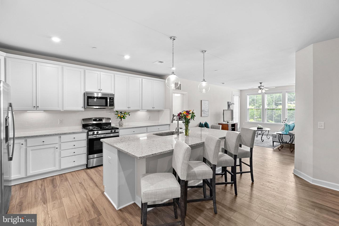 3927 FAIR RIDGE DR #305, FAIRFAX, Virginia 22033, 2 Bedrooms Bedrooms, ,2 BathroomsBathrooms,Residential,For sale,3927 FAIR RIDGE DR #305,VAFX2238866 MLS # VAFX2238866