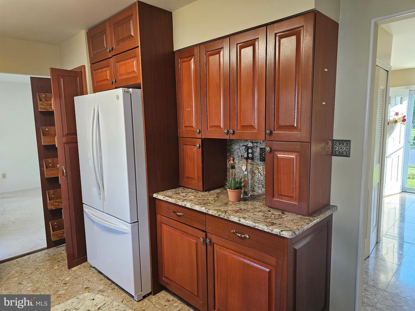 514 CARDINAL GLEN CIR, STERLING, Virginia 20164, 4 Bedrooms Bedrooms, ,3 BathroomsBathrooms,Residential,For sale,514 CARDINAL GLEN CIR,VALO2095674 MLS # VALO2095674