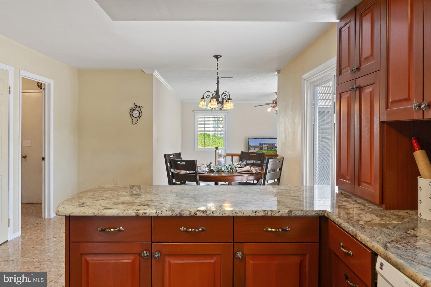 514 CARDINAL GLEN CIR, STERLING, Virginia 20164, 4 Bedrooms Bedrooms, ,3 BathroomsBathrooms,Residential,For sale,514 CARDINAL GLEN CIR,VALO2095674 MLS # VALO2095674