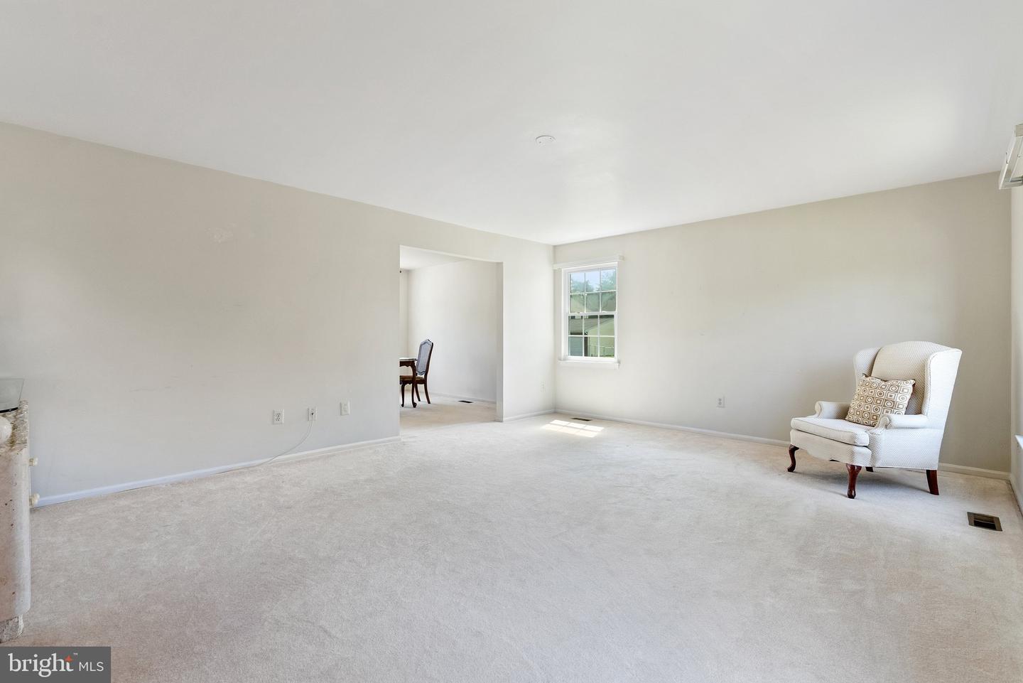 514 CARDINAL GLEN CIR, STERLING, Virginia 20164, 4 Bedrooms Bedrooms, ,3 BathroomsBathrooms,Residential,For sale,514 CARDINAL GLEN CIR,VALO2095674 MLS # VALO2095674