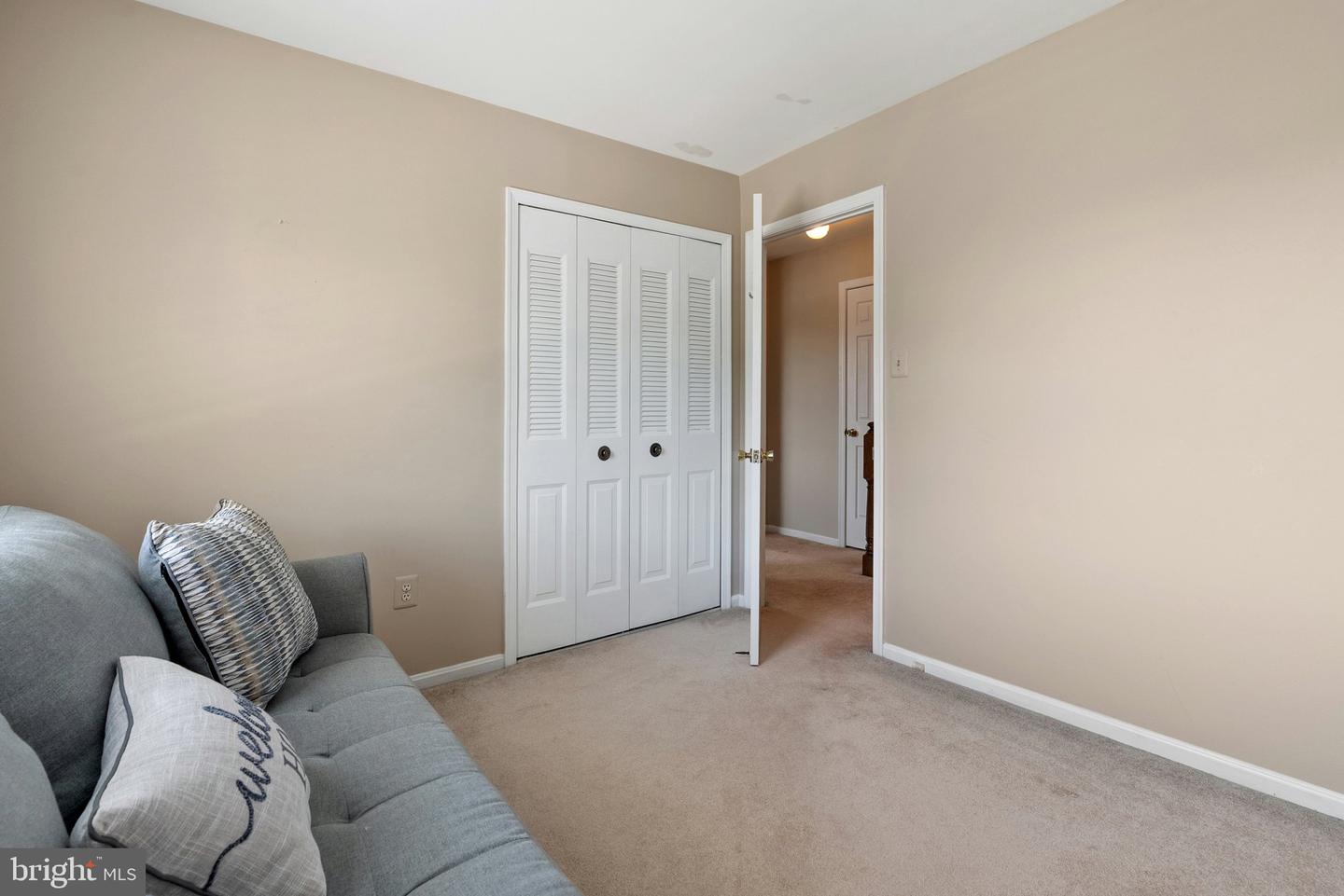514 CARDINAL GLEN CIR, STERLING, Virginia 20164, 4 Bedrooms Bedrooms, ,3 BathroomsBathrooms,Residential,For sale,514 CARDINAL GLEN CIR,VALO2095674 MLS # VALO2095674