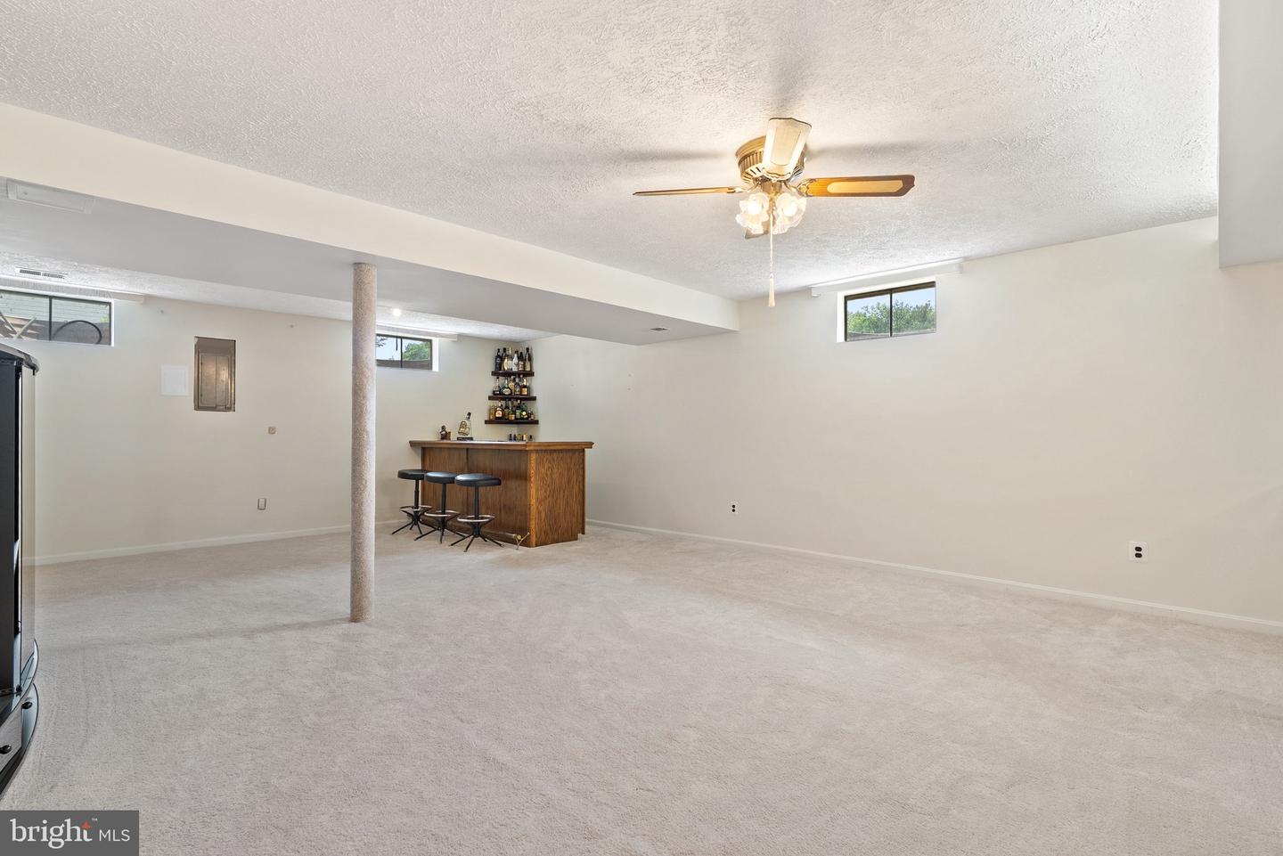 514 CARDINAL GLEN CIR, STERLING, Virginia 20164, 4 Bedrooms Bedrooms, ,3 BathroomsBathrooms,Residential,For sale,514 CARDINAL GLEN CIR,VALO2095674 MLS # VALO2095674