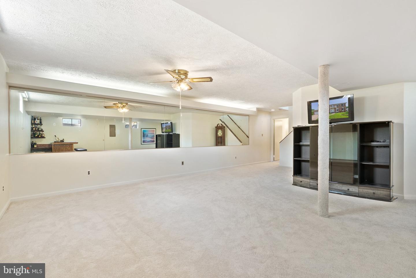 514 CARDINAL GLEN CIR, STERLING, Virginia 20164, 4 Bedrooms Bedrooms, ,3 BathroomsBathrooms,Residential,For sale,514 CARDINAL GLEN CIR,VALO2095674 MLS # VALO2095674